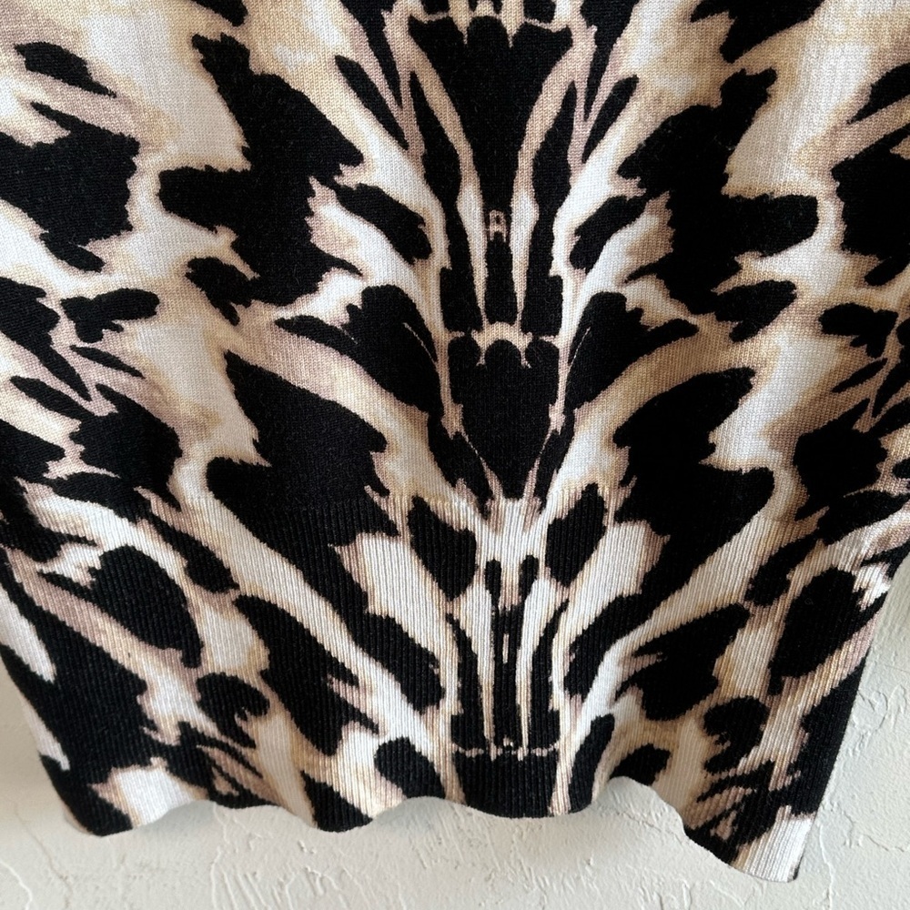 Grace Animal Print Cardigan with Black Jewel Buttons & 3/4 Length Sleeves Sz S - Picture 7 of 8